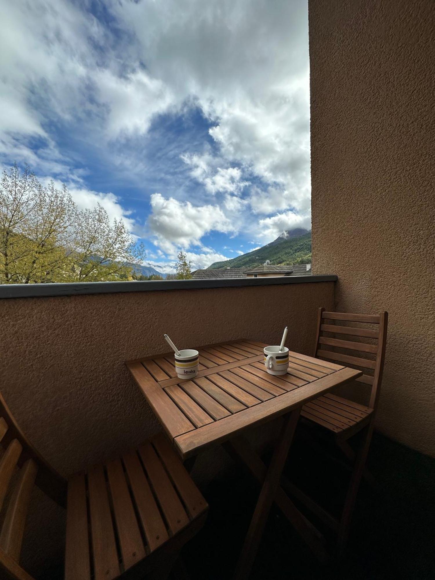 Snowood Serre Chevalier: Mountain Retreat for 5-7, Near Pontillas Lift La Salle-les-Alpes Exterior photo